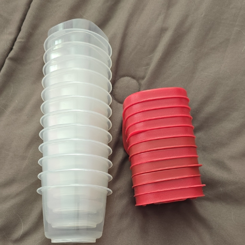 Rubbermaid Red‎ and Clear Storage Set 12 4oz Containers With Lids
